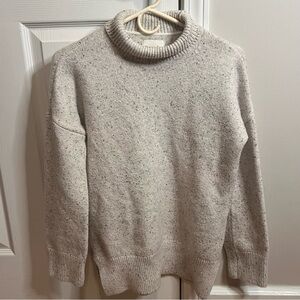 Abercrombie & Fitch Speckled Cream Turtleneck Sweater